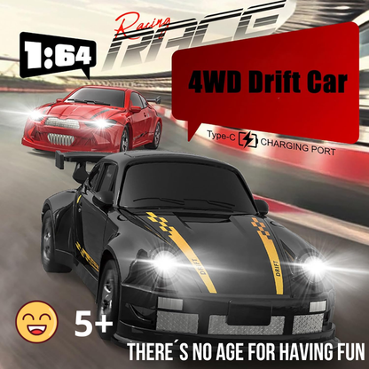 Turbo-Drift-MiniAuto im Taschenformat mit Lichtern.